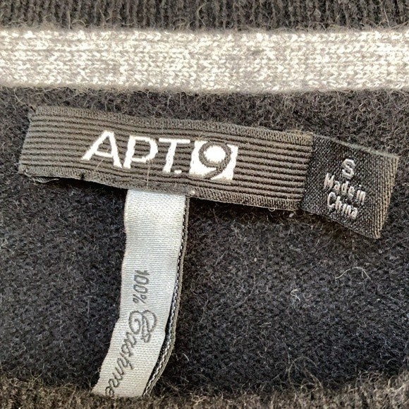 Apt 9 cashmere front stripe sweater. - Picture 2 of 4